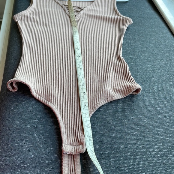 Iris Taupe body suit Worn twice M - Picture 5 of 6